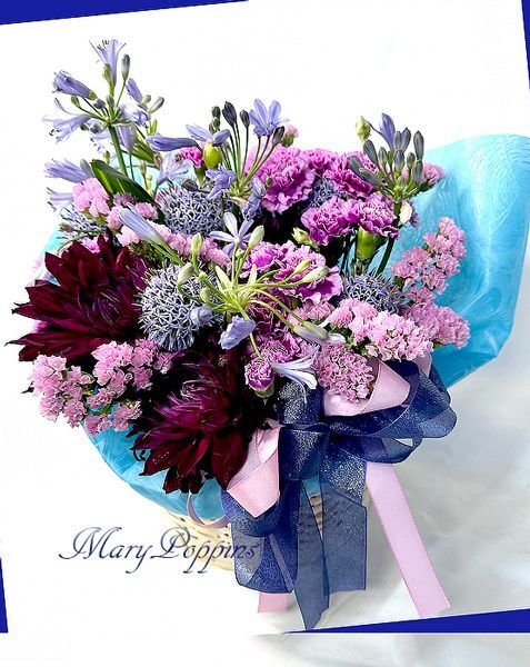 アガパンサスとダリアのアレンジメント|フラワーギフトMaryPoppins