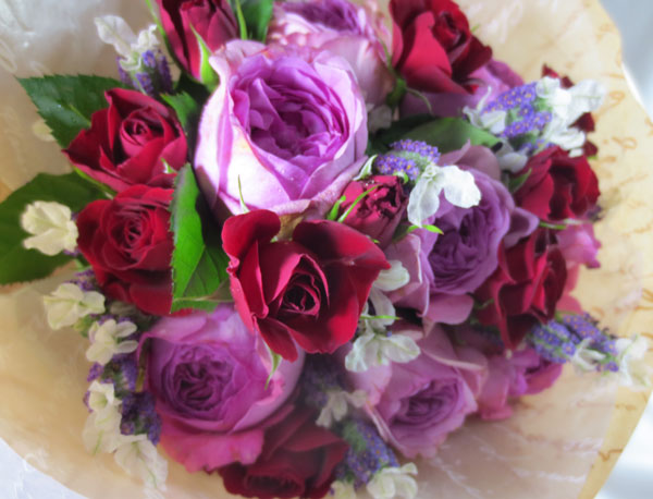 母の日やお誕生日のプレゼントにおすすめの香りの花束です