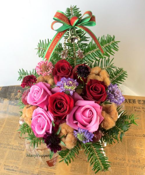 樅の木のクリスマスアレンジメント フラワーギフトmarypoppins