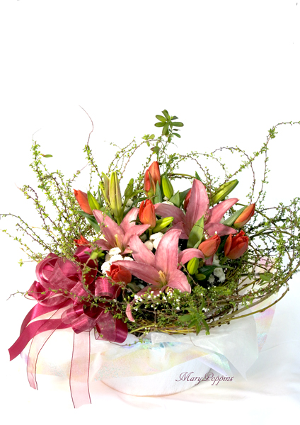 画像2: Spring Dance〜雪柳と枝垂れ柳のアレンジメント (2)